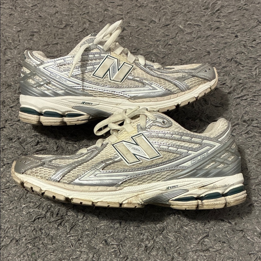 New balance 1906r